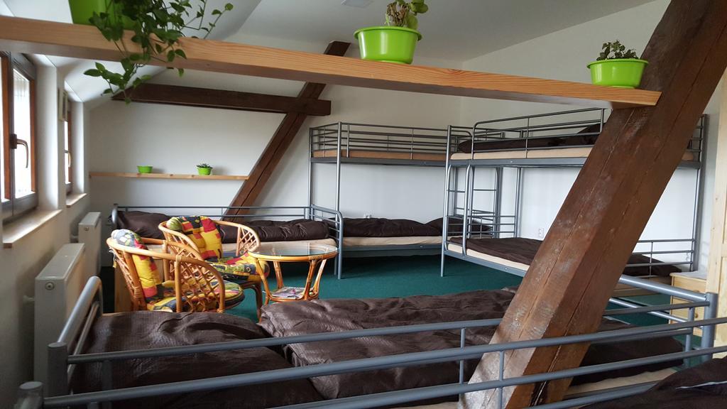 Penzion Eqilon Hotell Mělník Exteriör bild